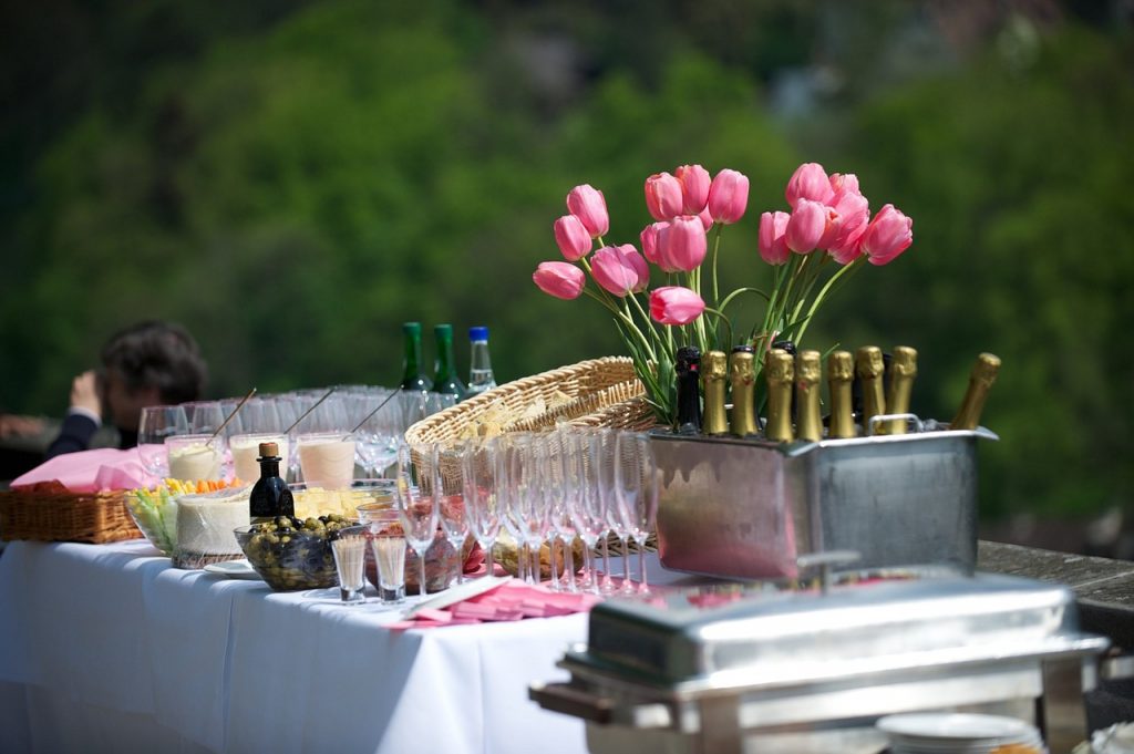 restaurant-bern-179047_1280